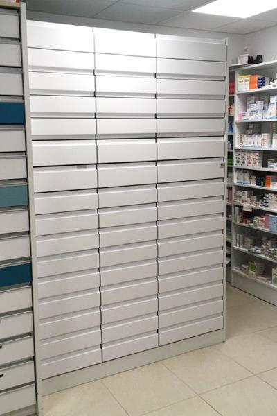Second-hand three column Herger pharmacy cabinet