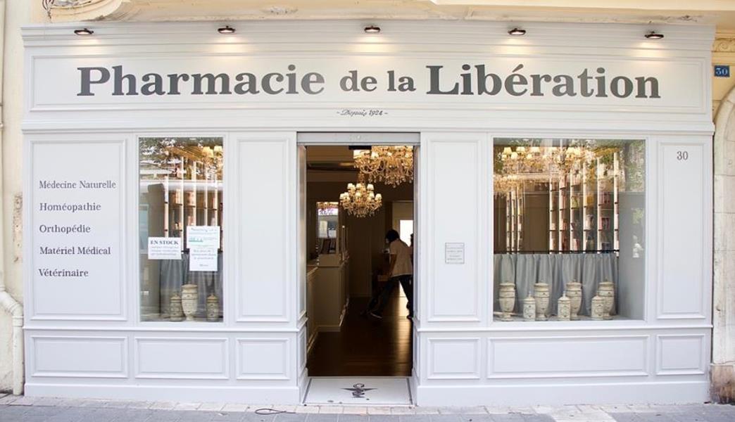 Six Colonnes Tiroirs pour la Pharmacie de la Libération Nice